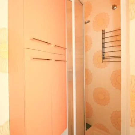 Apartamento Diara, La Casa A Colori Con Terrazzo *